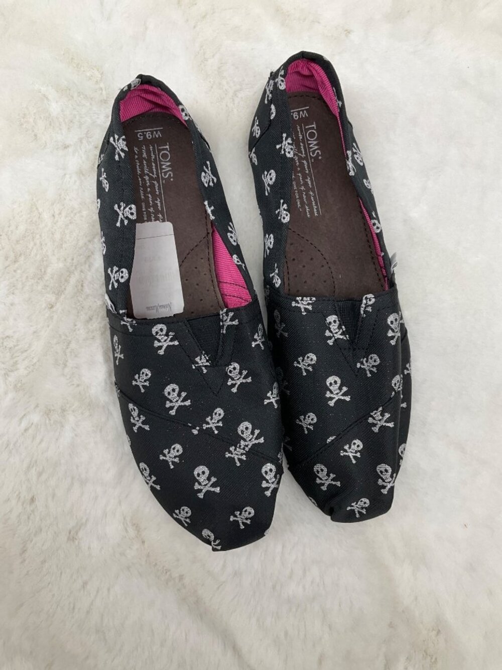 Tom’s classic size W 9.5 Black Silver Sarkle Skulls slip-on NEW - Picture 2 of 8